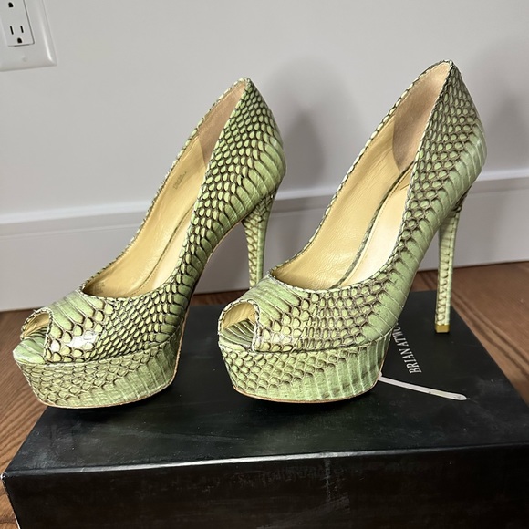 B by Brian Atwood snakeskin platform pumps - Picture 6 of 7